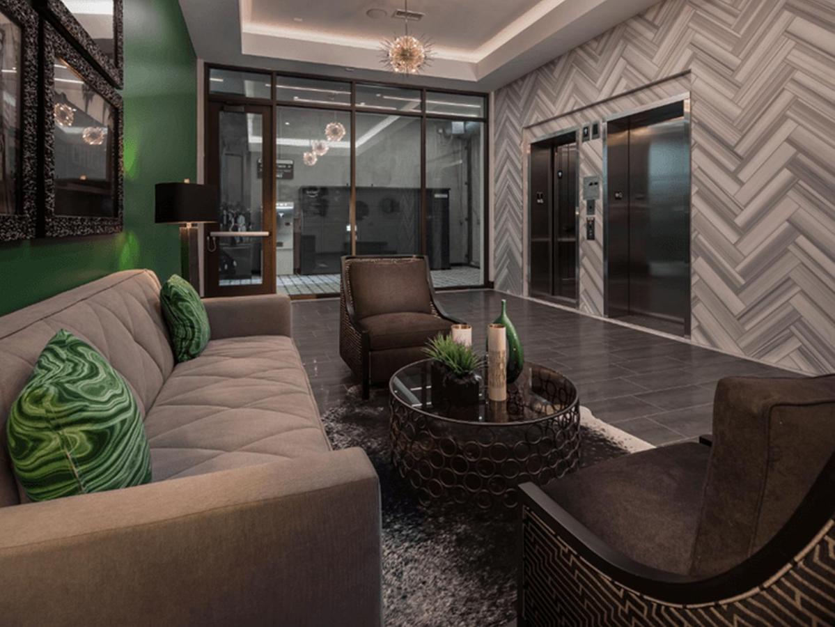 One Lux At The Mansfield Miracle Mile Aparthotel Los Angeles